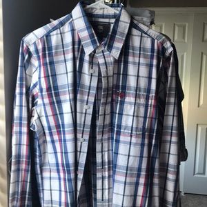 Men’s casual button down shirt.